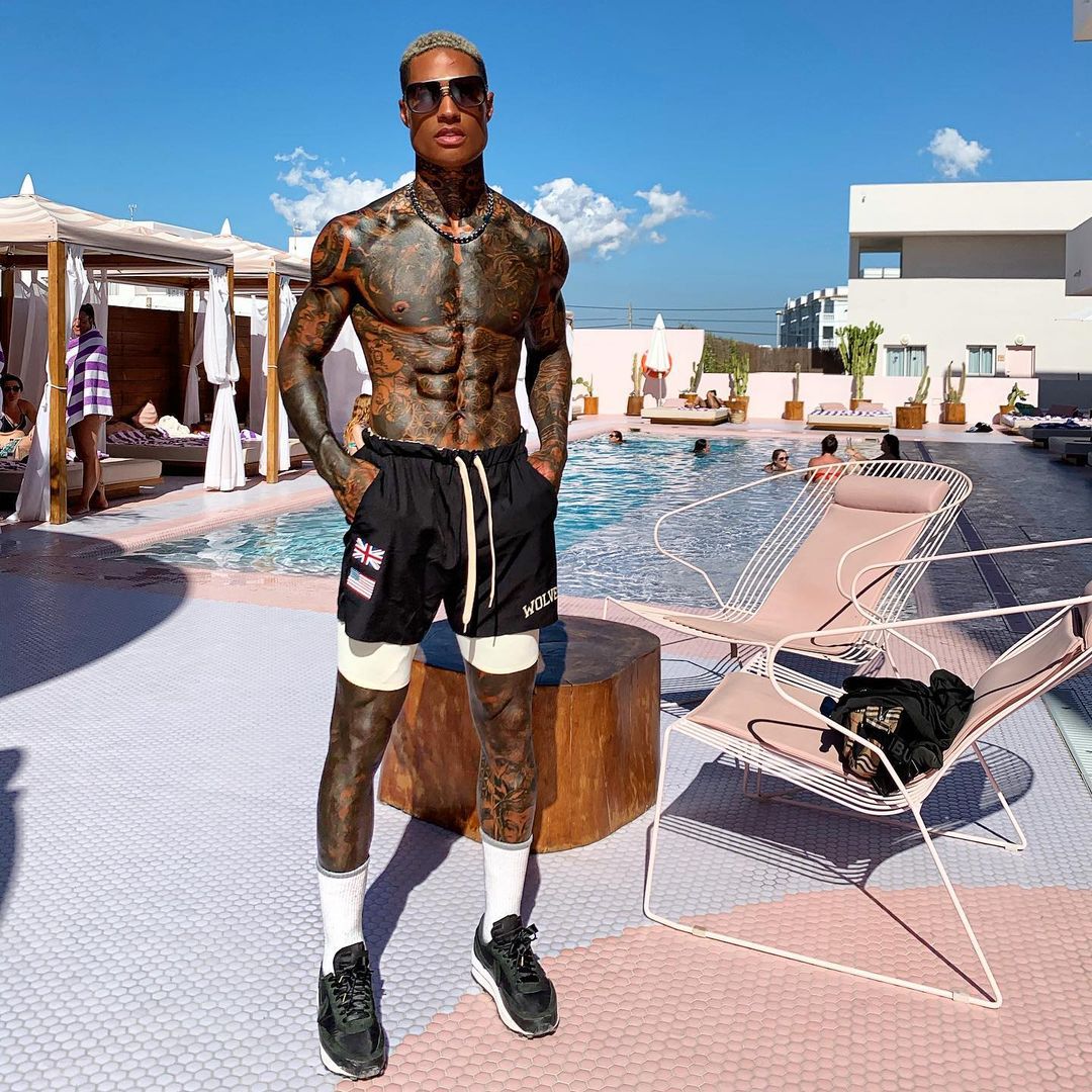 2 in 1 Compression Fitness Shorts